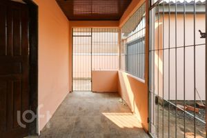 Image 9 - 882997