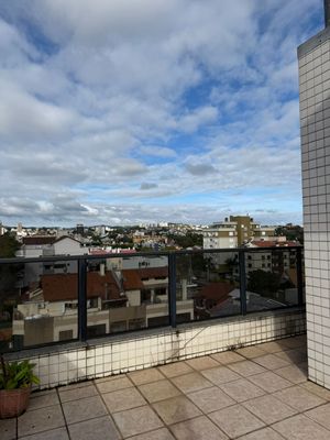 Image 15 - 882998
