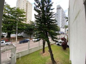 Image 3 - 883000