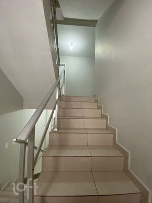 Image 13 - 883000
