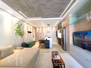 Image 6 - 883009