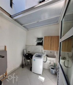 Image 8 - 883012