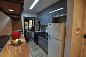 Image 5 - 883017