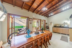 Image 15 - 883028