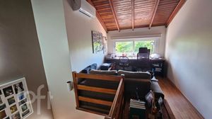 Image 15 - 883029