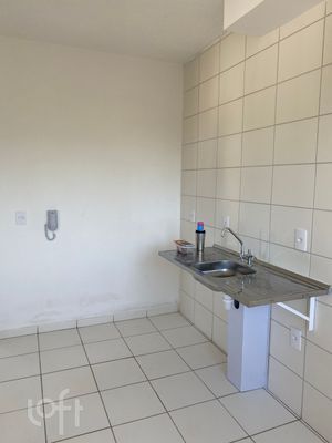 Image 5 - 883034