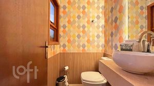 Image 19 - 883035
