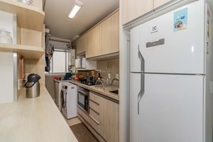 Image 18 - 883039