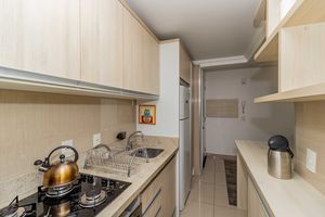 Image 16 - 883039