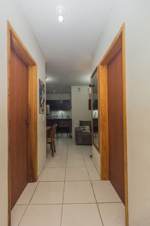 Image 15 - 883045