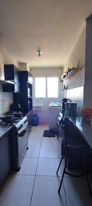 Image 4 - 883045