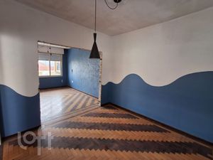 Image 7 - 883046