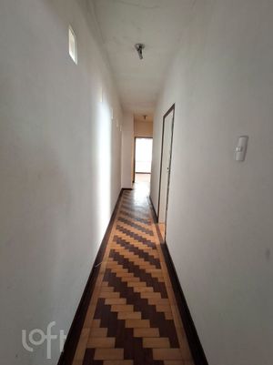 Image 17 - 883046
