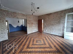 Image 31 - 883046