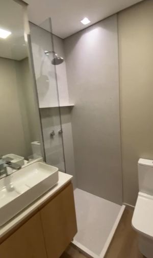 Image 8 - 883059
