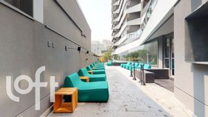 Image 15 - 883063