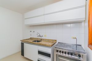 Image 34 - 883067