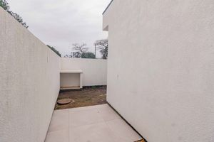 Image 32 - 883069