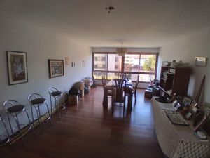 Image 0 - 883098