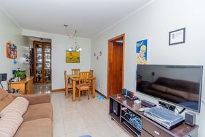 Image 1 - 883099