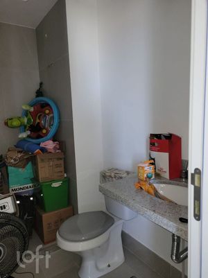 Image 7 - 883112