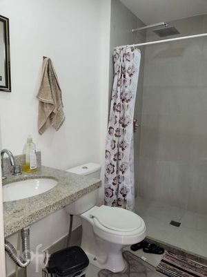 Image 9 - 883112