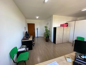 Image 1 - 883114