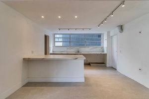 Image 19 - 883115