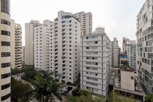 Image 21 - 883115