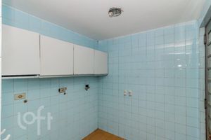 Image 8 - 883120
