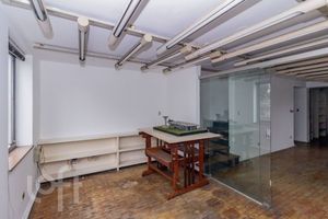 Image 20 - 883120