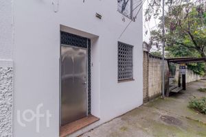 Image 42 - 883120
