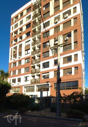 Image 18 - 883122