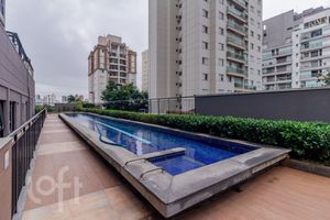 Image 29 - 883127