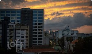 Image 14 - 883136