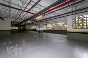 Image 42 - 883136