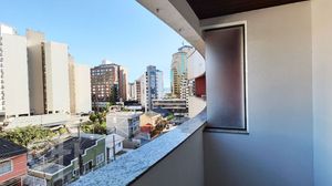 Image 3 - 883137