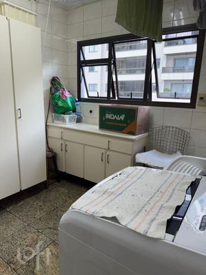Image 9 - 883144