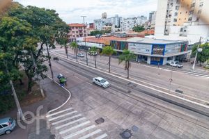Image 17 - 883148