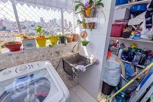 Image 11 - 883170