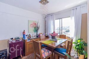 Image 4 - 883170