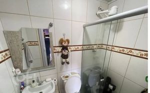 Image 8 - 883195