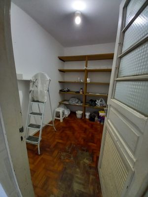 Image 7 - 883200