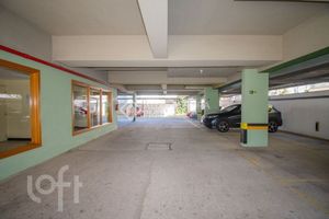 Image 16 - 883201