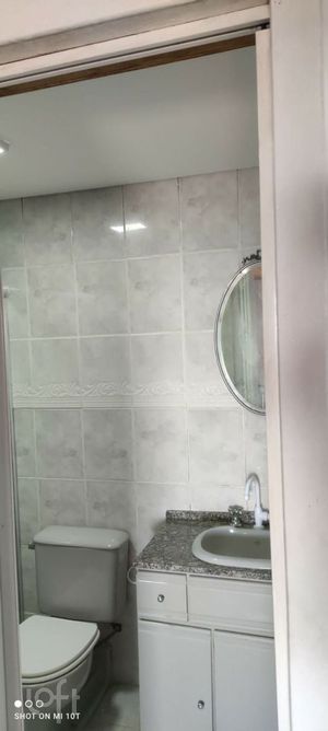 Image 4 - 883202