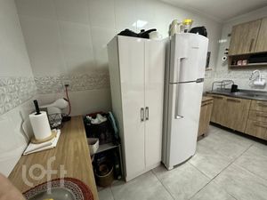 Image 4 - 883204