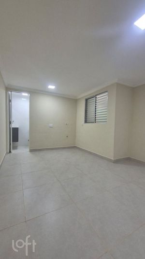 Image 18 - 883206
