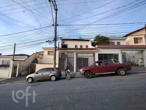 Image 17 - 883210