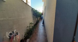 Image 19 - 883212