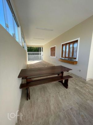 Image 8 - 883216